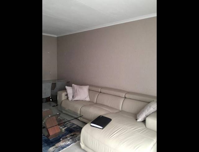 2 BEDROOM APARTMENT FOR SALE IN BASSONIA